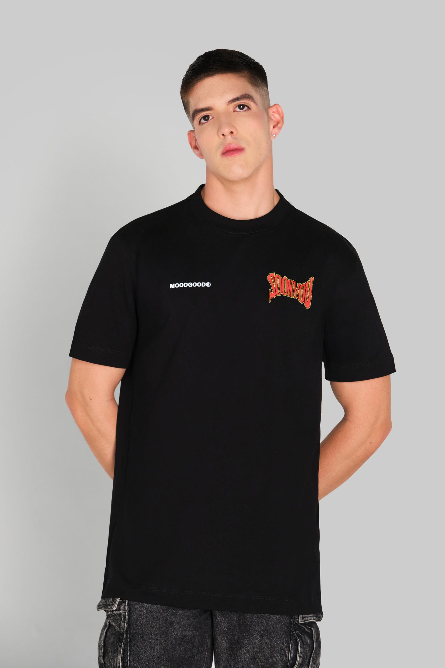 Tshirt Regular negra Soon You